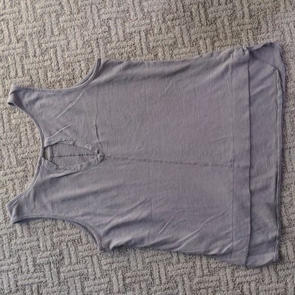Gray cotton keyhole back Banana Republic tank top - Picture 2 of 4